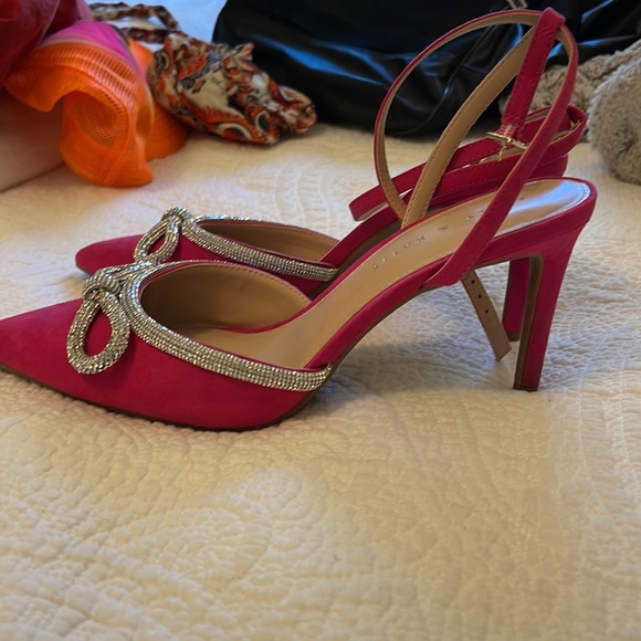 Pink heels - Picture 2 of 3